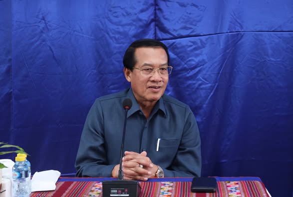 ສະຫາຍ ວັນໄຊ ພອງສະຫວັນ ສືບຕໍ່ເຄື່ອນໄຫວຢ້ຽມຢາມ ຕາແສງທົ່ງອົ້ມ ເມືອງ ຫຼວງນໍ້າທາ  ແຂວງ ຫຼວງນໍ້າທາ