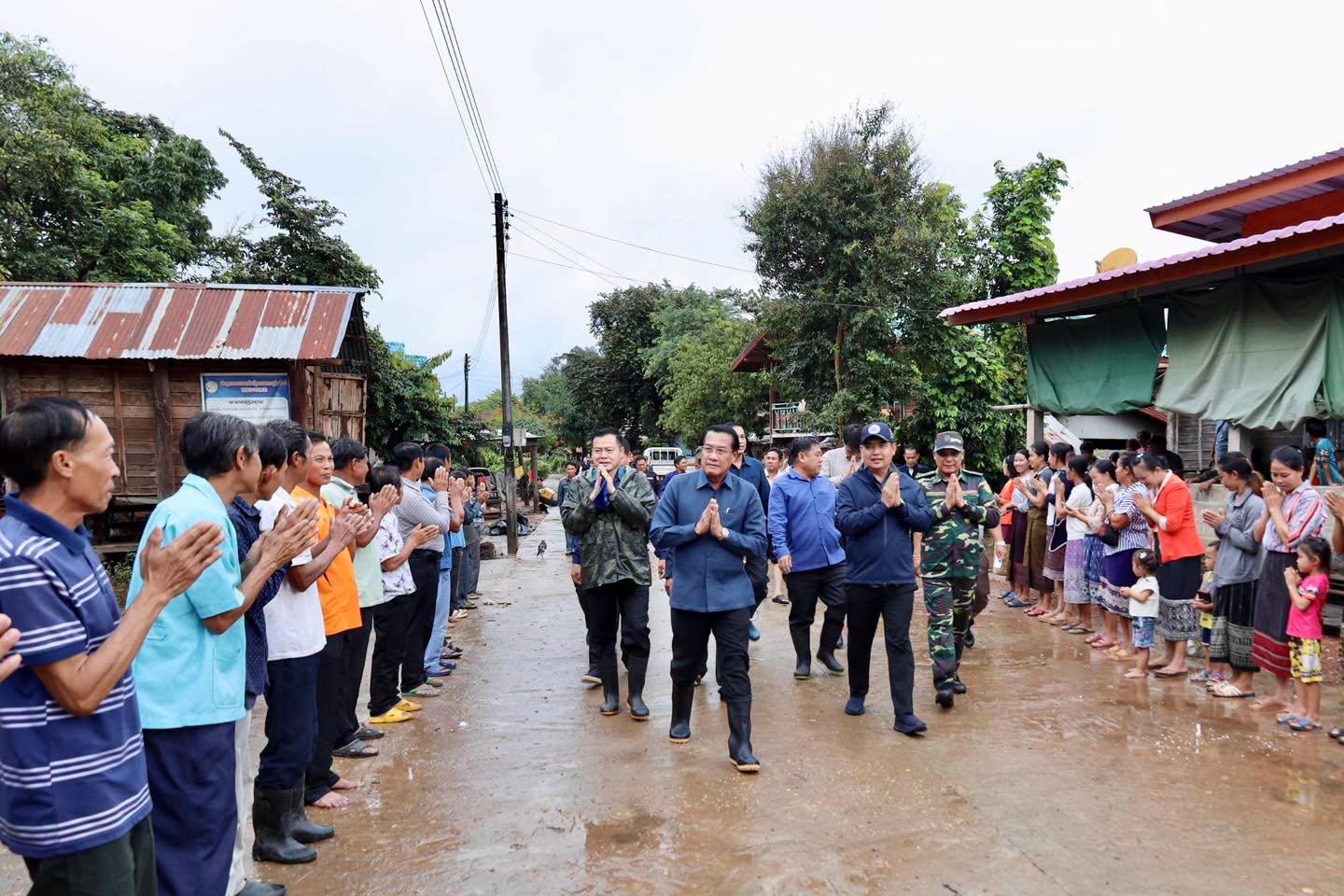 ປະທານຄະນະກວດກາສູນກາງພັກ, ປະທານອົງການກວດກາແຫ່ງລັດ, ຫົວໜ້າອົງການຕ້ານການສໍ້ລາດບັງຫຼວງສູນກາງ ເຄື່ອນໄຫວຢ້ຽມຢາມ ແລະ ຕິດຕາມສະພາບນ້ຳຖ້ວມ ຢູ່ເມືອງຫີນບູນ ແລະເມືອງເຊບັ້ງໄຟ ແຂວງຄຳມ່ວນ